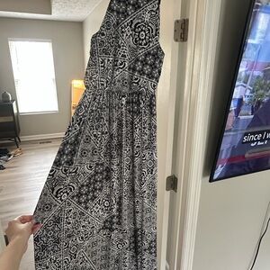 Black and White Patterned Women's Dress